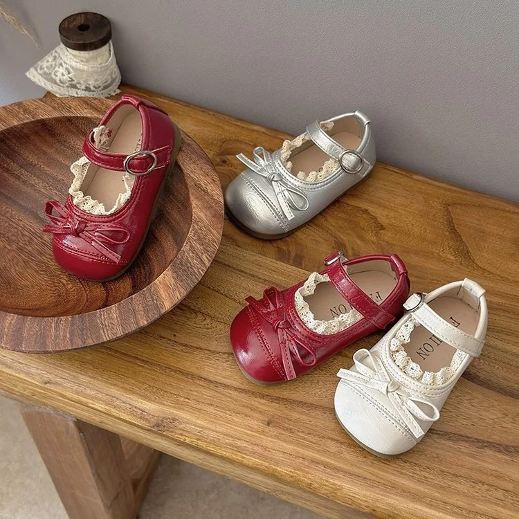 Kids'Casual Shoes Fashion Bow Solid Color PU Leather Autumn Shoes For Children Anti-slip Breathable White Silver Size 15-25
Kids'Casual Shoes Fashion Bow Solid Color PU Leather Autumn Shoes For Children Anti-slip Breathable White Silver Size 15-25