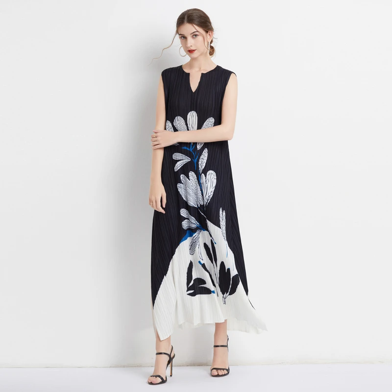 2023 Summer New Three House Pleated Short Sleeve Summer Dress with Reduced Age Printing Loose Size Women's Slim Tank Top Skirt
2023 Summer New Three House Pleated Short Sleeve Summer Dress with Reduced Age Printing Loose Size Women's Slim Tank Top Skirt