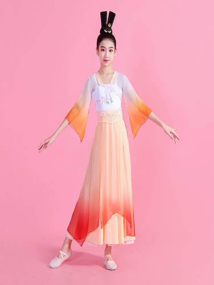 Children's classical dance costumes elegant gauze dress training dress girls Chinese dance
Children's classical dance costumes elegant gauze dress training dress girls Chinese dance