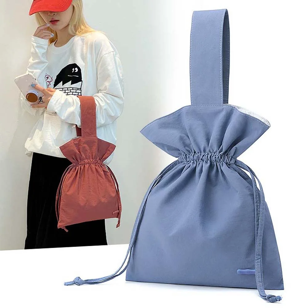 Large Capacity Nylon Drawstring Bag Japanese Style Soft Solid Color Handbag Polyester Anti-splash Water Pleated Bucket Bag
Large Capacity Nylon Drawstring Bag Japanese Style Soft Solid Color Handbag Polyester Anti-splash Water Pleated Bucket Bag