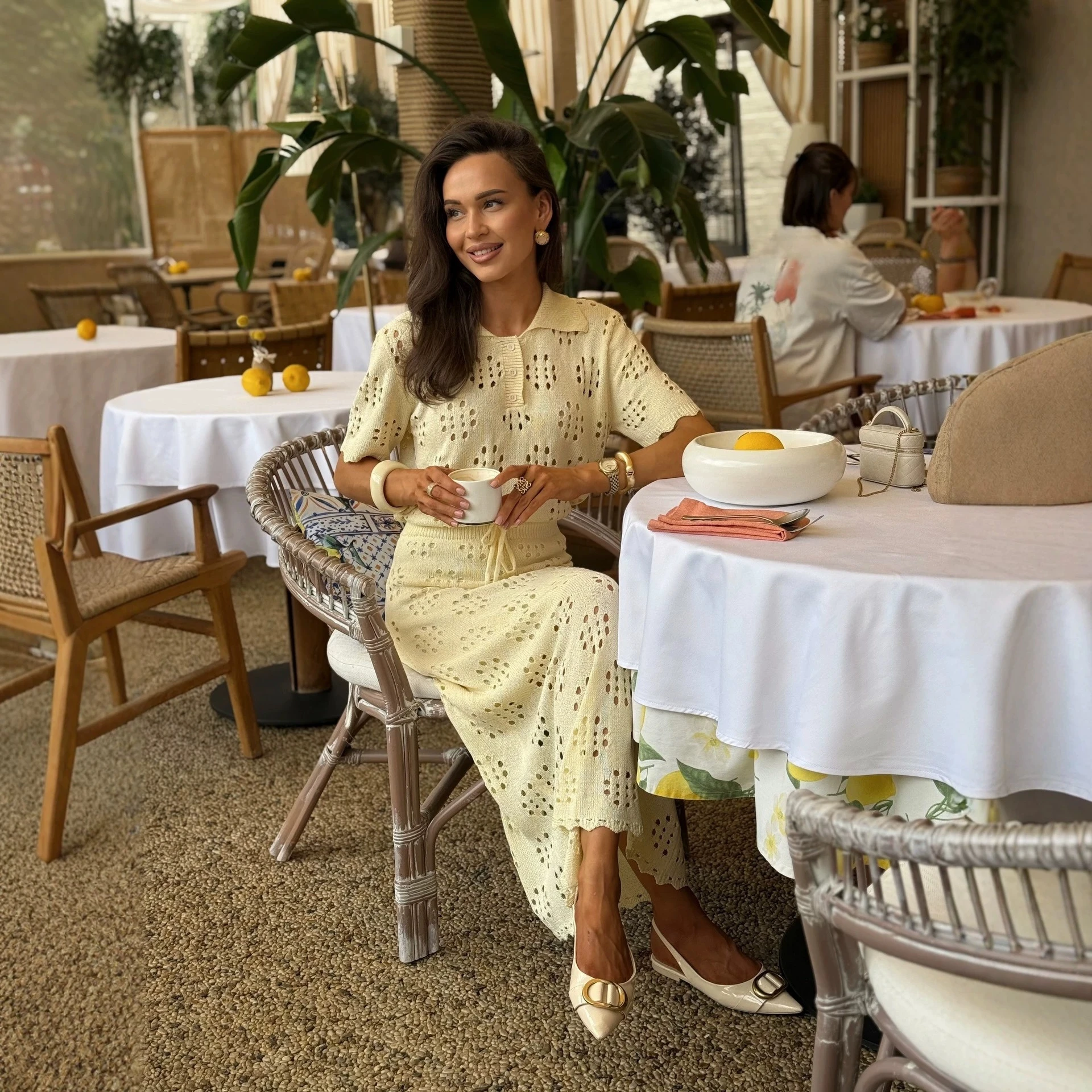 Women's Crochet Lace Two Piece Set French Style Shirt Collar Blouse & Straight Skirt Summer Outfit
Women's Crochet Lace Two Piece Set French Style Shirt Collar Blouse & Straight Skirt Summer Outfit