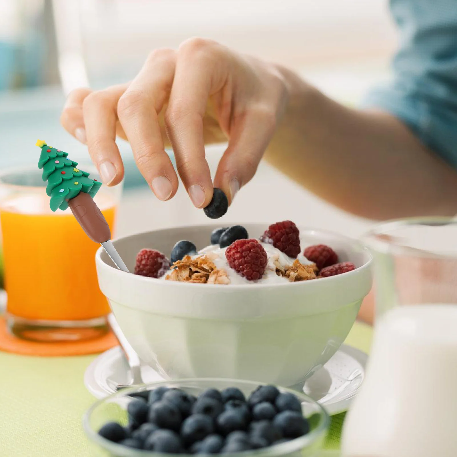 4Pcs Christmas Elements Stainless Steel Cartoon Spoons Cute Coffee Tea Stirring Spoon Dessert Spoon Long Handle Multifunctional
4Pcs Christmas Elements Stainless Steel Cartoon Spoons Cute Coffee Tea Stirring Spoon Dessert Spoon Long Handle Multifunctional