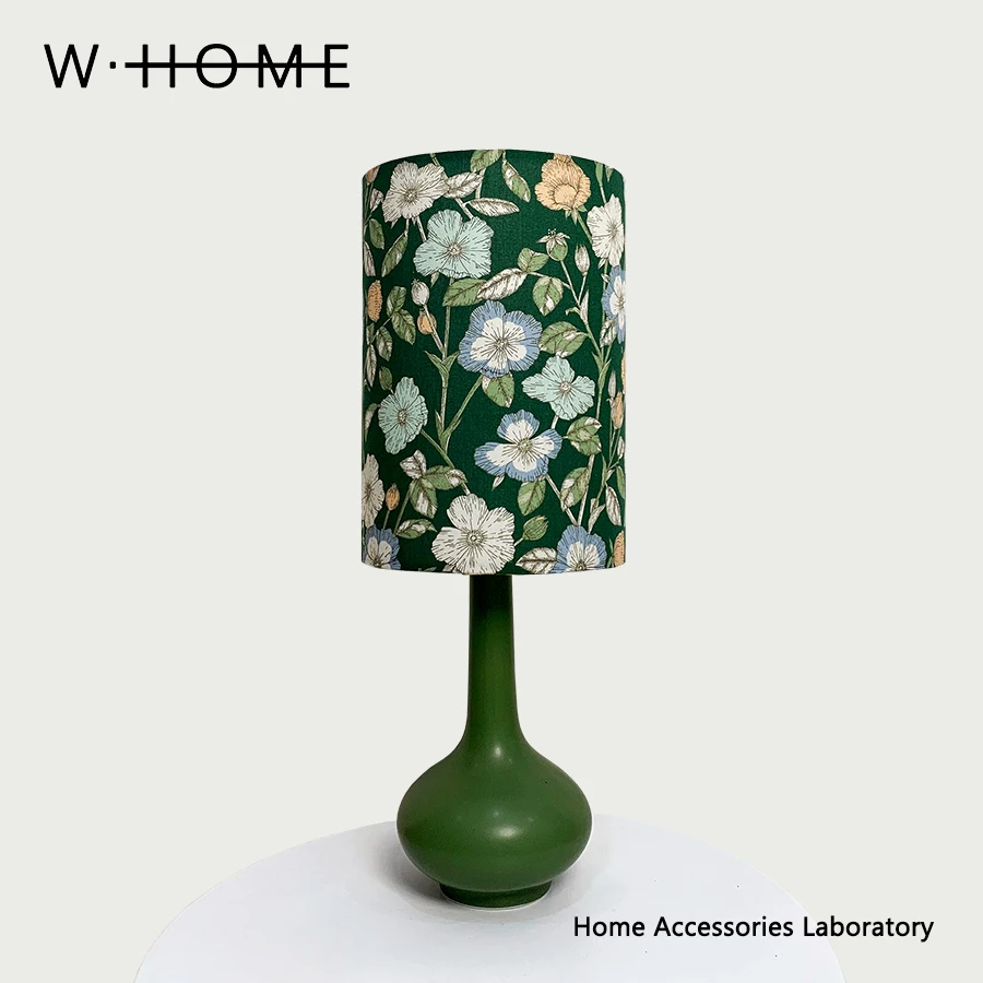 Маленькая круглая настольная лампа из зеленой ткани, импортная ткань Liberty, креативная винтажная атмосферная лампа, подарочная лампа
Маленькая круглая настольная лампа из зеленой ткани, импортная ткань Liberty, креативная винтажная атмосферная лампа, подарочная лампа