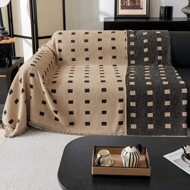 Thick Plush Checkered Sofa Cover for Thickened Sofa Cushions To Prevent Cats From Scratching. Double-sided Sofa Cover.
Thick Plush Checkered Sofa Cover for Thickened Sofa Cushions To Prevent Cats From Scratching. Double-sided Sofa Cover.