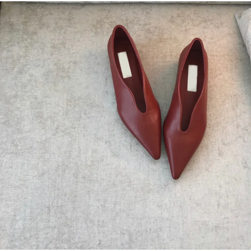 New Fashion Flats Shoes Women Flats Non-slip Flats Casual Pointed Toe Slip on Flat Heel Loafers Size 35-39 Zapatos Mujer
New Fashion Flats Shoes Women Flats Non-slip Flats Casual Pointed Toe Slip on Flat Heel Loafers Size 35-39 Zapatos Mujer