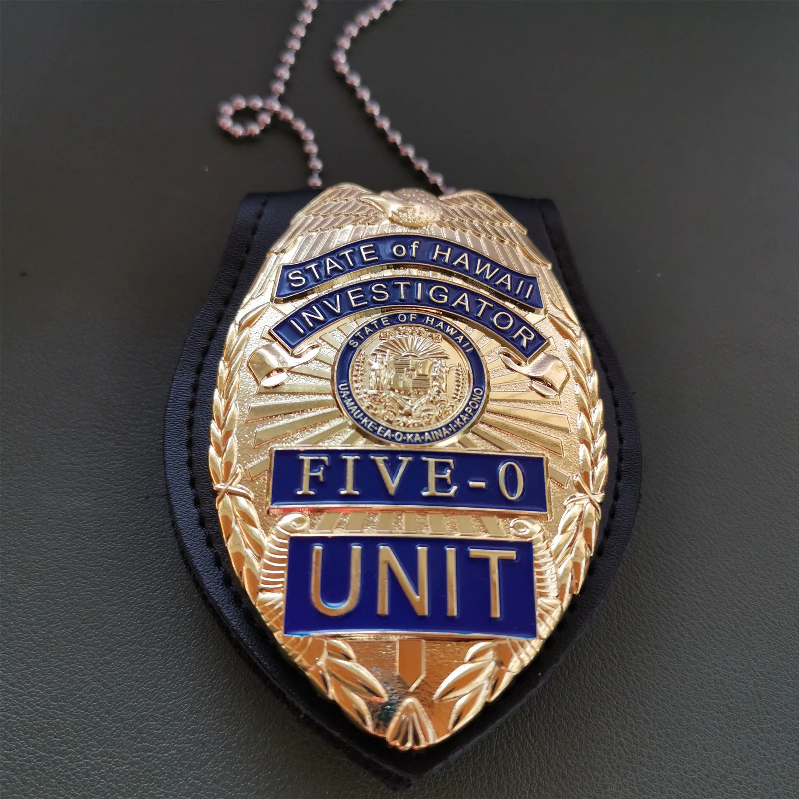 U.S.Hawaii Five-0 Heaven Enforcer badge and accessories film and television props 1:1
U.S.Hawaii Five-0 Heaven Enforcer badge and accessories film and television props 1:1