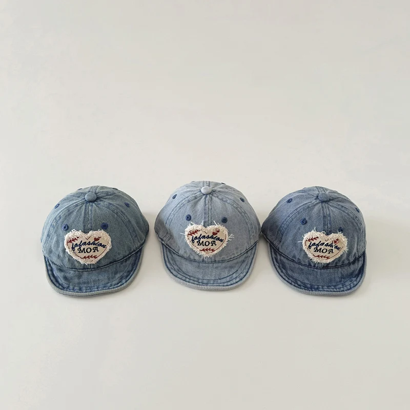 Vintage Heart Embroidered Baby Baseball Cap Fashion Adjustable Denim Kids Peaked Hat Spring Summer Sunshade Boy Girl Sun Hats
Vintage Heart Embroidered Baby Baseball Cap Fashion Adjustable Denim Kids Peaked Hat Spring Summer Sunshade Boy Girl Sun Hats