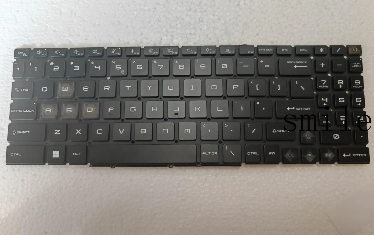Клавиатура для ноутбука с RGB-подсветкой для MSI Raider GE78 HX 14V 14VFG 14VGG 14VHG 14VIG
Клавиатура для ноутбука с RGB-подсветкой для MSI Raider GE78 HX 14V 14VFG 14VGG 14VHG 14VIG