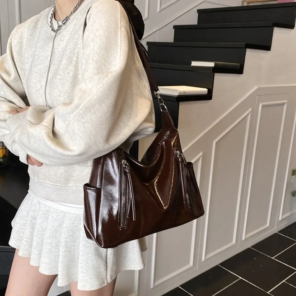 Fashion Large Capacity Shoulder Bag Multi-Pocket Adjustable Shoulder Strap Tote Handbag PU Leather Underarm Bag Women
Fashion Large Capacity Shoulder Bag Multi-Pocket Adjustable Shoulder Strap Tote Handbag PU Leather Underarm Bag Women