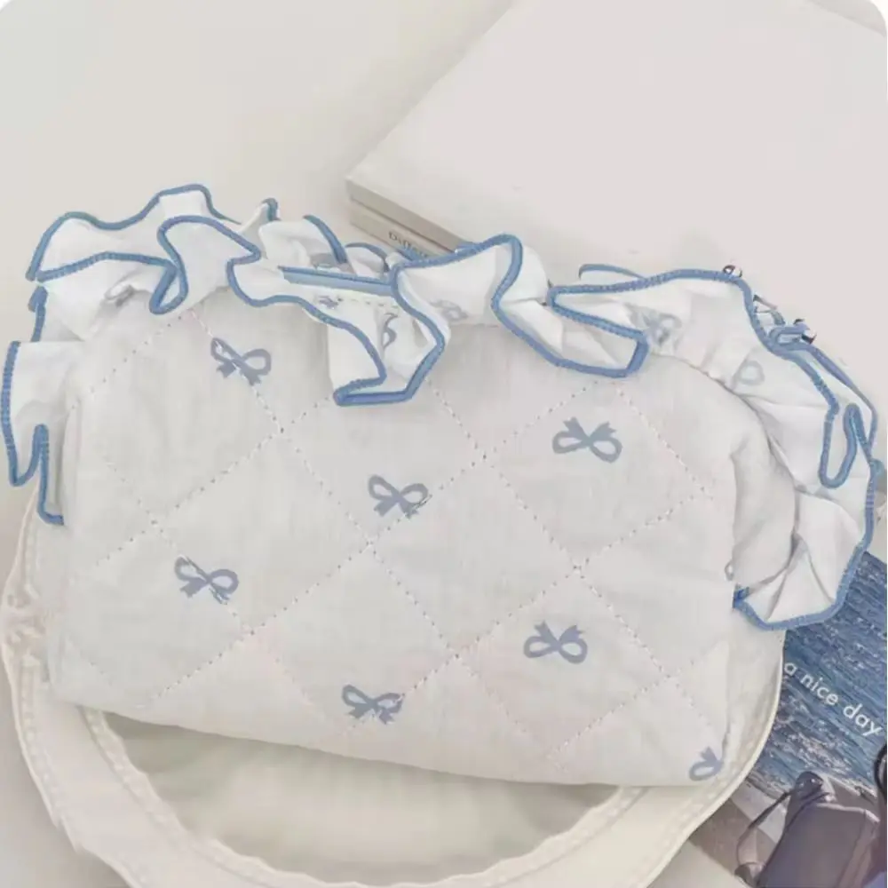 Portable Bow Print Large Capacity Pen Case Flounce INS Stationery Storage Bag Detachable Zipper Bag Makeup Lipstick Bag Students 
Portable Bow Print Large Capacity Pen Case Flounce INS Stationery Storage Bag Detachable Zipper Bag Makeup Lipstick Bag Students