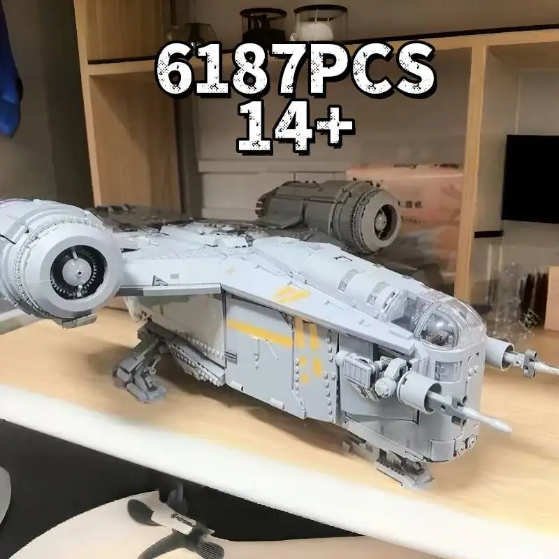 NEW 6187Pcs The Razor Crest Building Blocks Model Compatible 75331 Spacecraft Bricks Toys for Boys Birthday Gifts decoration
NEW 6187Pcs The Razor Crest Building Blocks Model Compatible 75331 Spacecraft Bricks Toys for Boys Birthday Gifts decoration