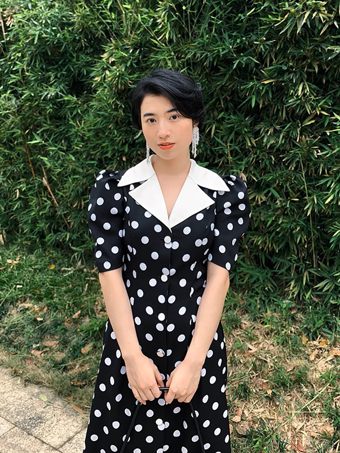 Vintage Black White Polka Dot Dress Hepburn Style Short Sleeve Waist Cinched High Waist Skirt for Women Summer Casual Dress
Vintage Black White Polka Dot Dress Hepburn Style Short Sleeve Waist Cinched High Waist Skirt for Women Summer Casual Dress
