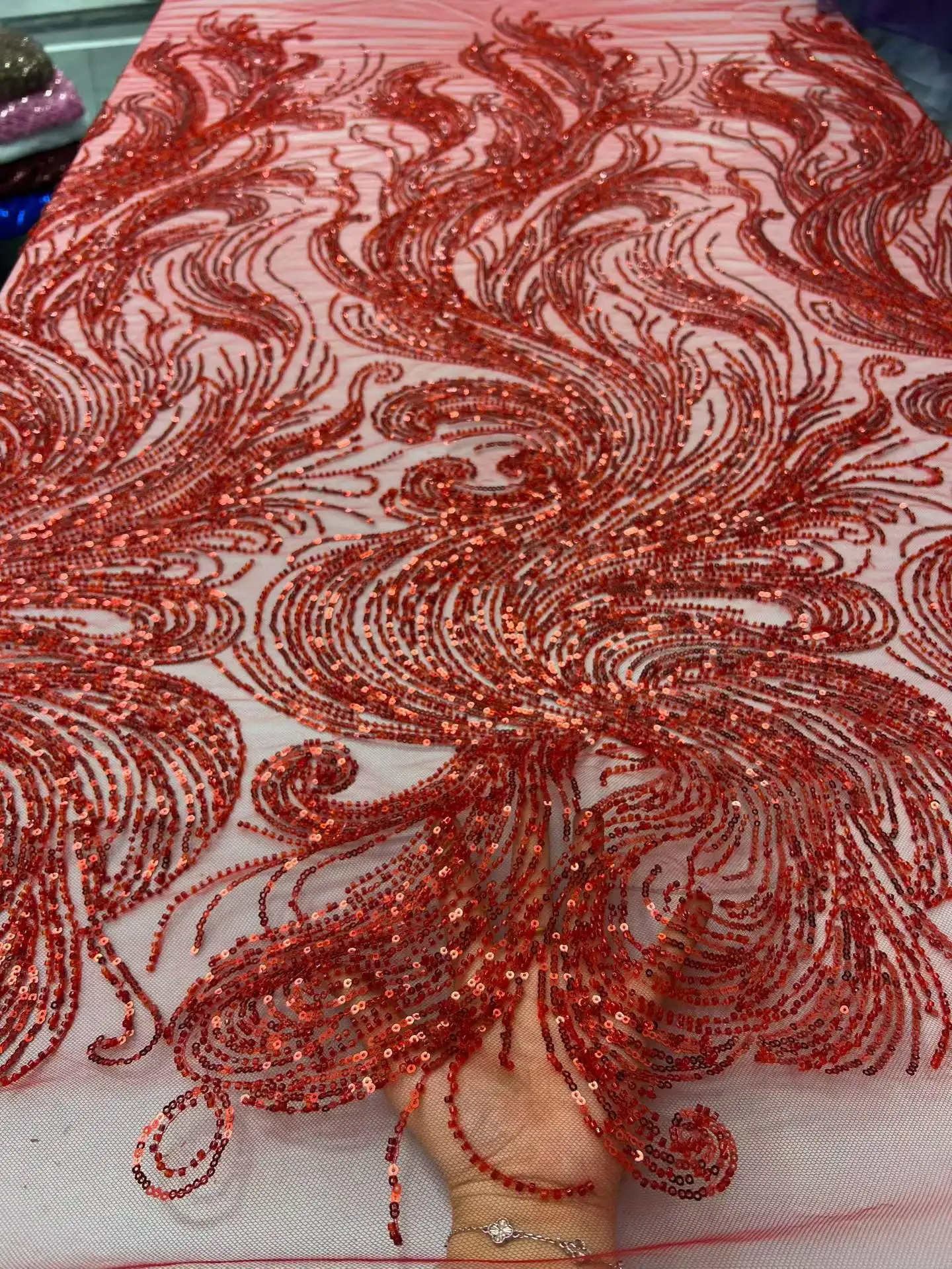 2026 Latest African Beaded Lace Fabric Red Embroidery French Mesh Sequins Lace Fabric Nigerian Tulle Laces For Party Dress
2026 Latest African Beaded Lace Fabric Red Embroidery French Mesh Sequins Lace Fabric Nigerian Tulle Laces For Party Dress