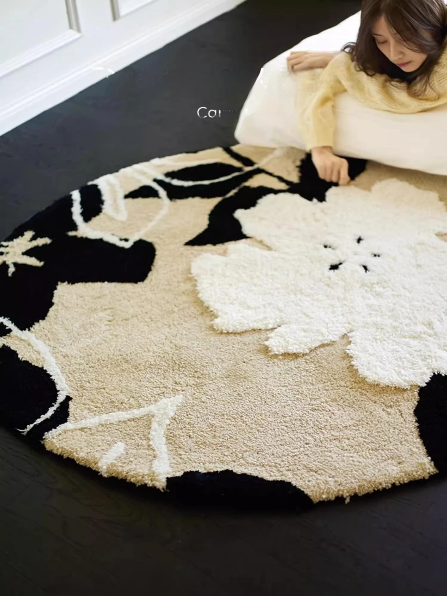 Cream round Carpet Polyester Fiber Machine Washable Non-Slip Back Strong Absorption Living Room Bedroom Home Decor
Cream round Carpet Polyester Fiber Machine Washable Non-Slip Back Strong Absorption Living Room Bedroom Home Decor