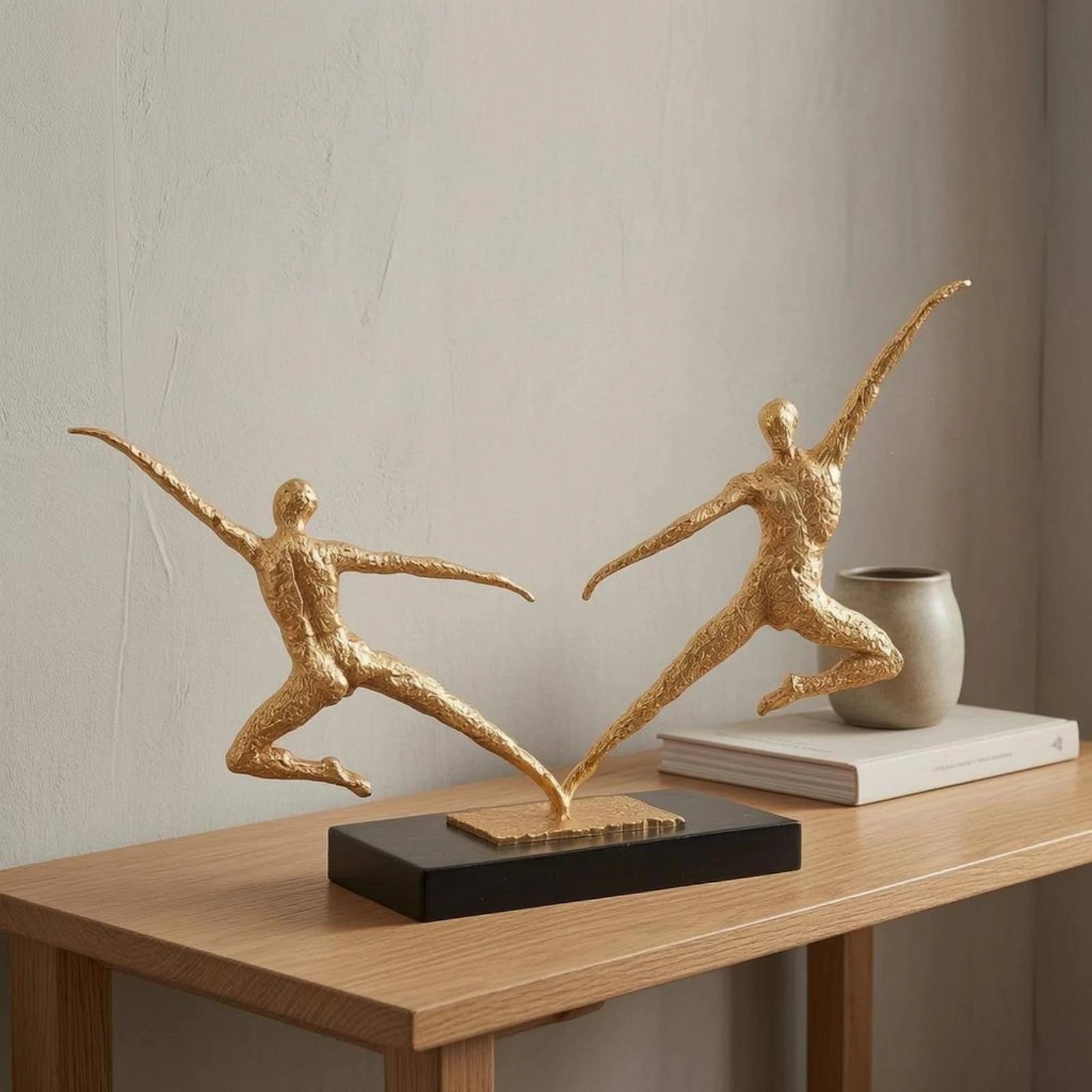 Abstract Human Figure Sculpture Textured Finish Cast Iron Sculpture Display Statue Minimalist Figurine Decorative
Abstract Human Figure Sculpture Textured Finish Cast Iron Sculpture Display Statue Minimalist Figurine Decorative