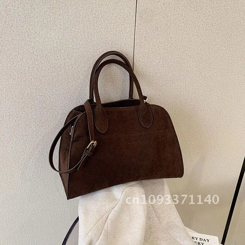 Niche Top-handle Bag High-end Feel Ladies' Design Vintage Capacity Season Handbag Large Autumn/winter For Commute
Niche Top-handle Bag High-end Feel Ladies' Design Vintage Capacity Season Handbag Large Autumn/winter For Commute