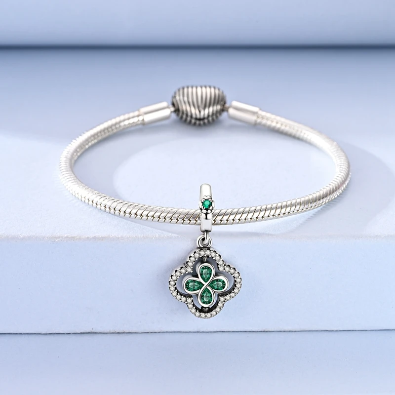 925 Sterling Silver Flip Four Leaf Clover Charms Pendants For Women Fit Original Bracelet DIY Birthday Party Jewelry Gifts
925 Sterling Silver Flip Four Leaf Clover Charms Pendants For Women Fit Original Bracelet DIY Birthday Party Jewelry Gifts