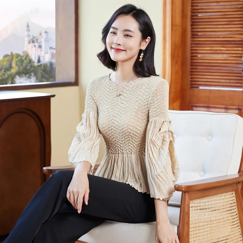 Clothes For Women Spring And Autumn New Round Neck Three Quarter Sleeve Stretch Miyake Pleated Slim Tops T-Shirts
Clothes For Women Spring And Autumn New Round Neck Three Quarter Sleeve Stretch Miyake Pleated Slim Tops T-Shirts