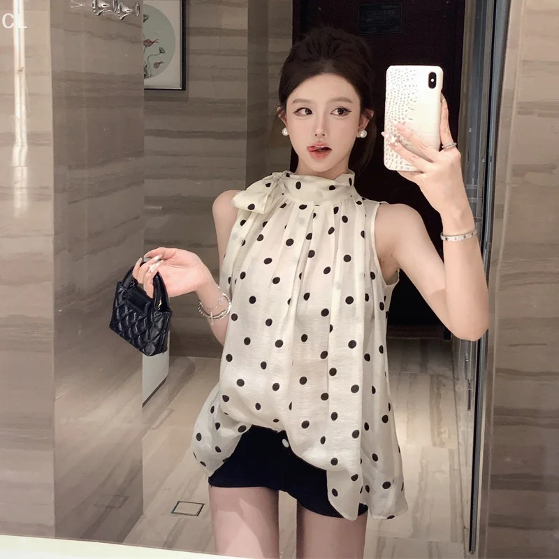 French Hepburn Style Elegant Black And White Polka Dot Tops Women Bow Tie Ladies Shirt
French Hepburn Style Elegant Black And White Polka Dot Tops Women Bow Tie Ladies Shirt