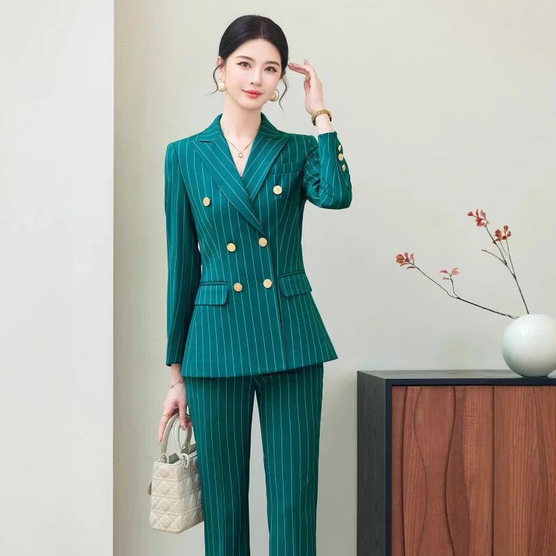 Striped green long-sleeved blazer with double-breasted collar, women's two-piece suit with pants, professional business attire
Striped green long-sleeved blazer with double-breasted collar, women's two-piece suit with pants, professional business attire