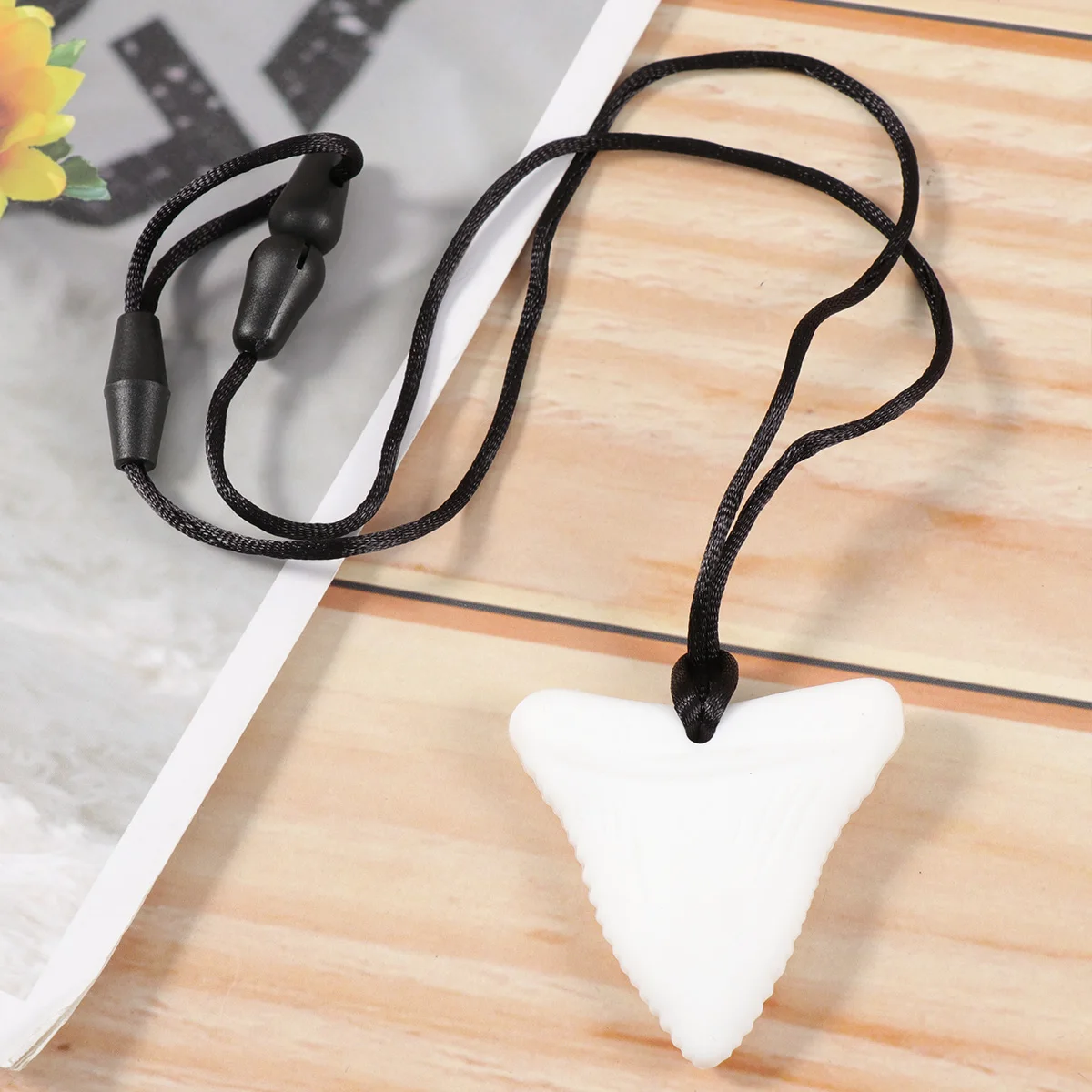 3 Pcs Baby Teether Necklace Chew Toys for Babies Baby Molar Training Toy Tooth Grinding Rod Molar Training Aid Soft Colorful
3 Pcs Baby Teether Necklace Chew Toys for Babies Baby Molar Training Toy Tooth Grinding Rod Molar Training Aid Soft Colorful