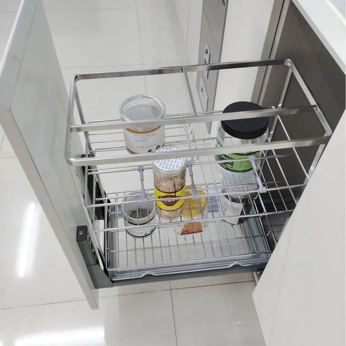Stainless steel 304 kitchen cabinet pull basket seasoningbasket drawer slide seasoning storagebasket seasoningbasket
Stainless steel 304 kitchen cabinet pull basket seasoningbasket drawer slide seasoning storagebasket seasoningbasket