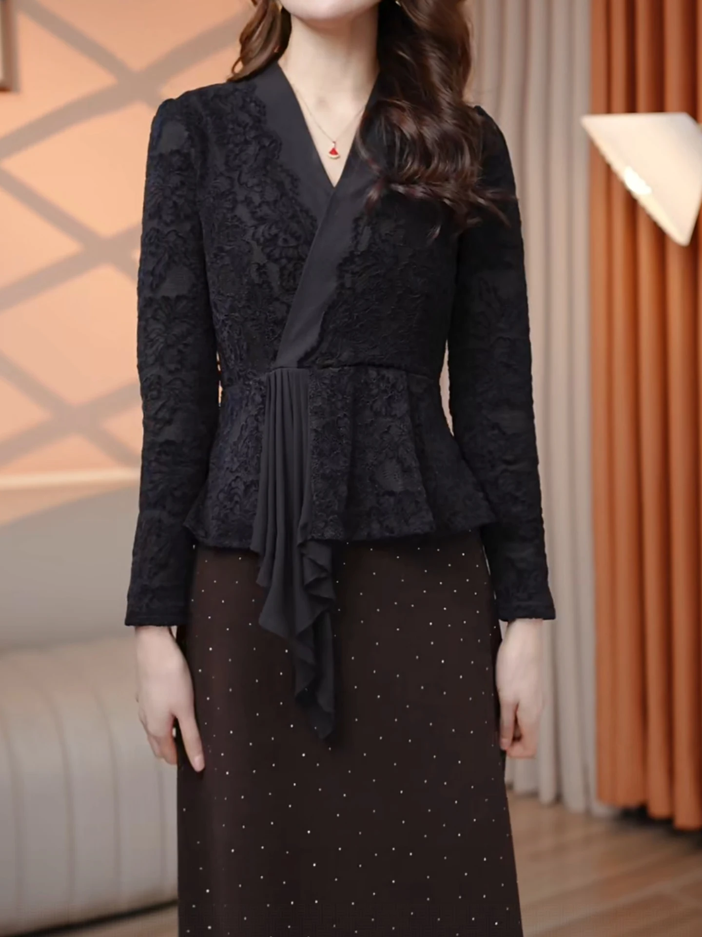 Ele Bla Fce Lined V-Ne Ribbon Lace Base irt Women's Slimming Waist-Cinching Top French Sle Long Sve Commute...
Ele Bla Fce Lined V-Ne Ribbon Lace Base irt Women's Slimming Waist-Cinching Top French Sle Long Sve Commute...