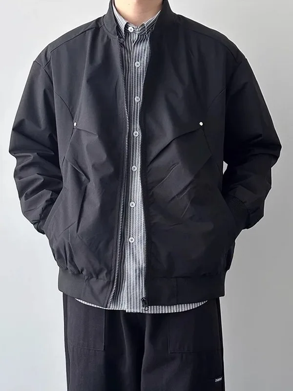 Новая осенняя мужская ветрозащитная куртка-бомбер свободного кроя в корейском стиле с воротником-стойкой, на молнии, из полиэфирного волокна, для повседневной носки
Новая осенняя мужская ветрозащитная куртка-бомбер свободного кроя в корейском стиле с воротником-стойкой, на молнии, из полиэфирного волокна, для повседневной носки