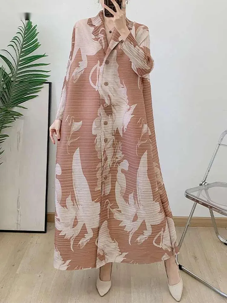 Miyake плиссированные длинные платья с принтом, женские однобортные однобортные платья с длинными рукавами, новинка 2025 года, винтажный стиль, женские свободные платья, халаты Блузки
Miyake плиссированные длинные платья с принтом, женские однобортные однобортные платья с длинными рукавами, новинка 2025 года, винтажный стиль, женские свободные платья, халаты Блузки