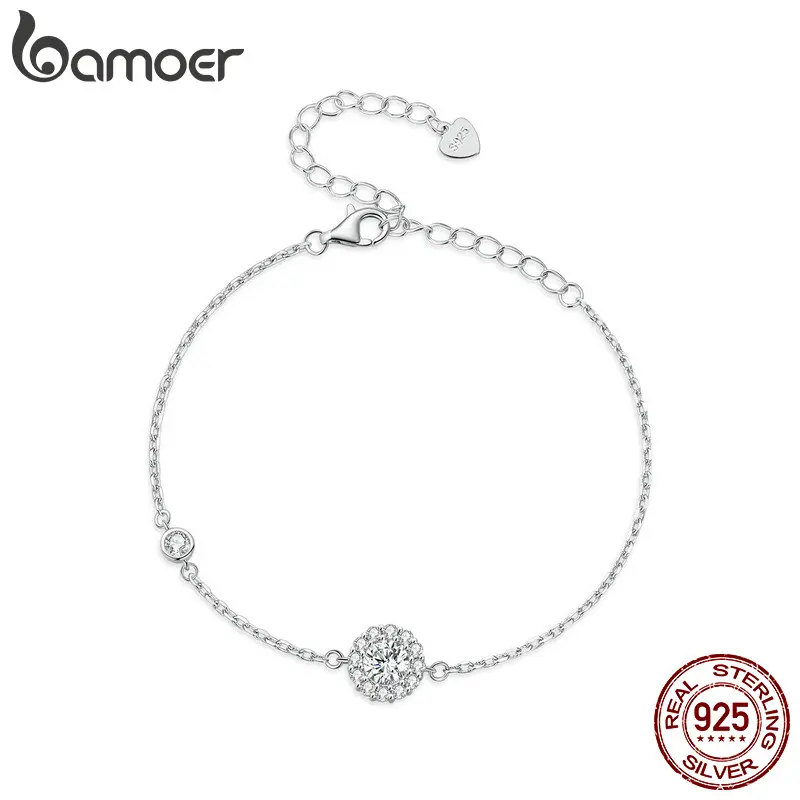 Женский браслет BAMOER Moissanite Halo, элегантный браслет-цепочка из стерлингового серебра 925 пробы с бриллиантами
Женский браслет BAMOER Moissanite Halo, элегантный браслет-цепочка из стерлингового серебра 925 пробы с бриллиантами