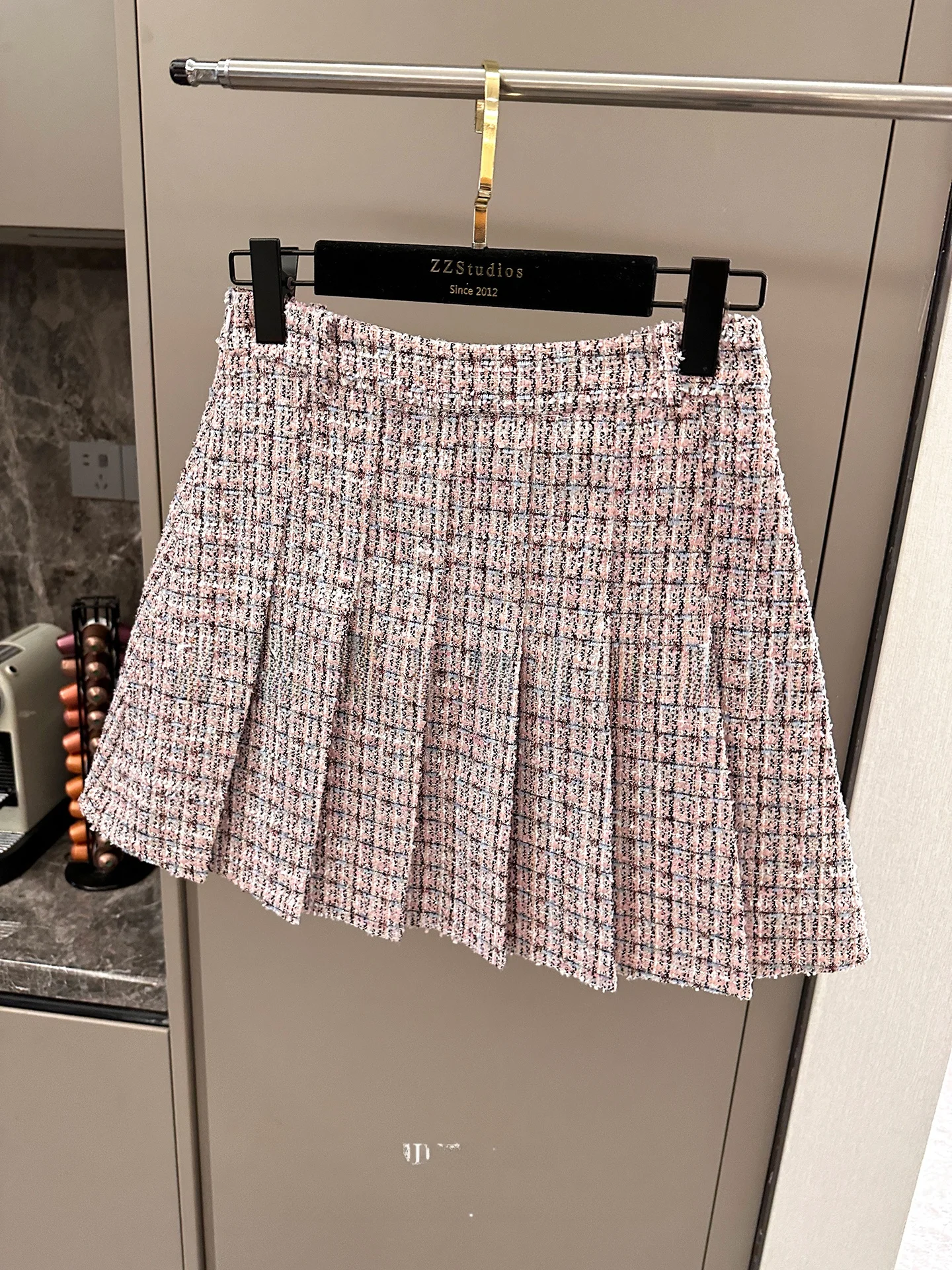 High-End South Oil Heavyweight ort Skirt Weave A-Line Pleated f Body Skirt Ele Ladylike Woolen Cheered Fabric
High-End South Oil Heavyweight ort Skirt Weave A-Line Pleated f Body Skirt Ele Ladylike Woolen Cheered Fabric