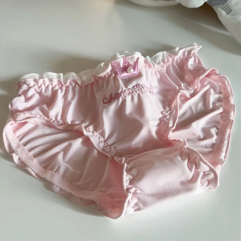 Comfort Quick-dry Briefs Silky Soft Cute Crown Letter Embroidery Mid-waist Ice Silk Girly Panties Summer Cool Briefs for Women
Comfort Quick-dry Briefs Silky Soft Cute Crown Letter Embroidery Mid-waist Ice Silk Girly Panties Summer Cool Briefs for Women