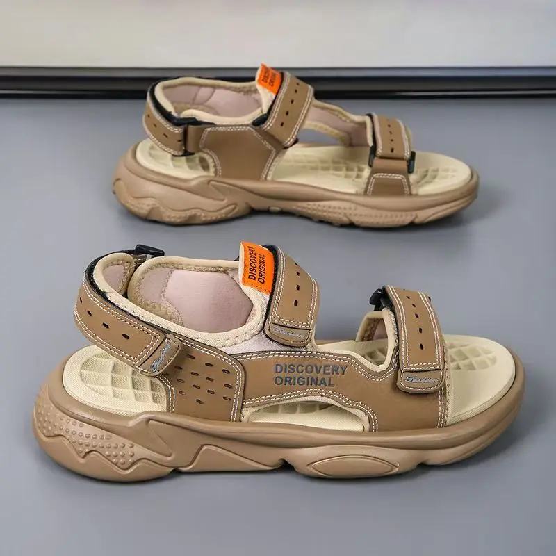 Мужские кожаные сандалии One Word, повседневные спортивные босоножки на мягкой подошве, Нескользящие дышащие уличные пляжные сандалии с крючком, обувь для вождения, лето
Мужские кожаные сандалии One Word, повседневные спортивные босоножки на мягкой подошве, Нескользящие дышащие уличные пляжные сандалии с крючком, обувь для вождения, лето