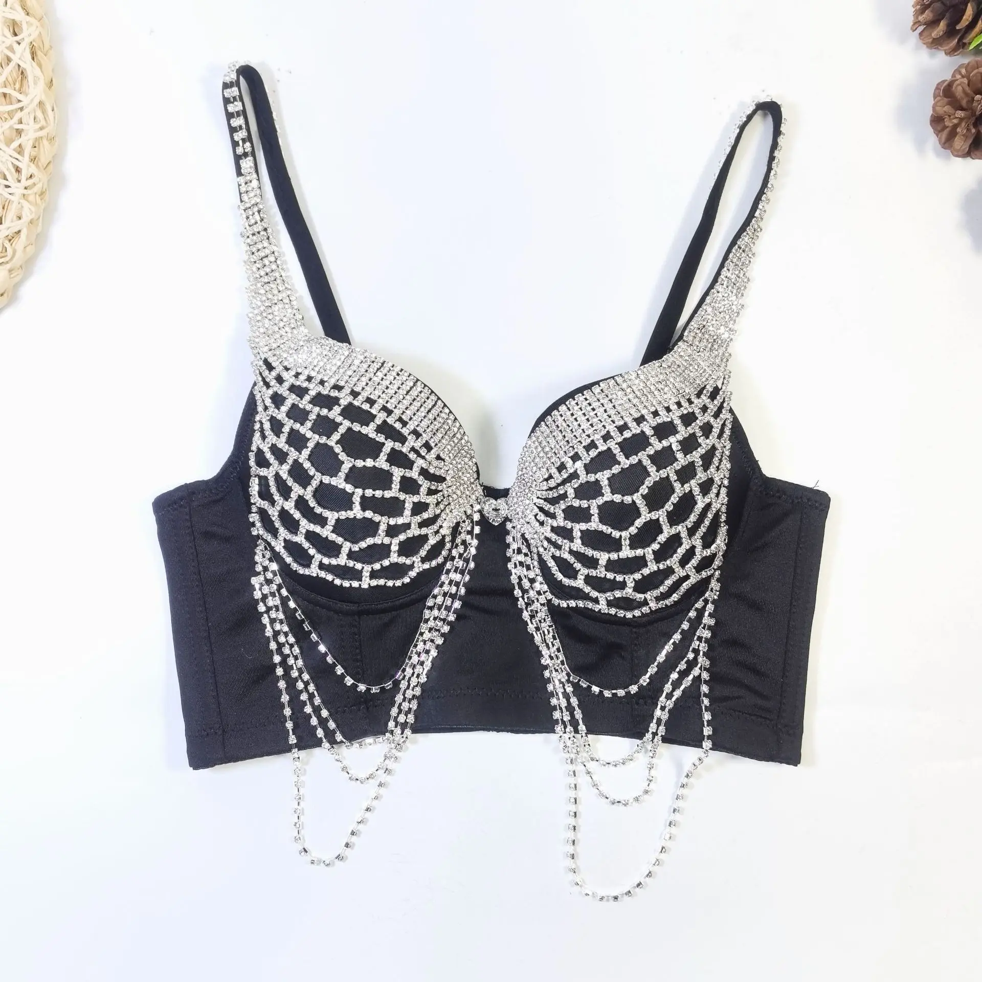 Индивидуальный женский топ без бретелек для взрослых, черно-белая цепочка, высококачественный топ без бретелек с подушкой на груди и камзолом, ношенный на улице, с бюстгальтером «рыбья кость»
Индивидуальный женский топ без бретелек для взрослых, черно-белая цепочка, высококачественный топ без бретелек с подушкой на груди и камзолом, ношенный на улице, с бюстгальтером «рыбья кость»