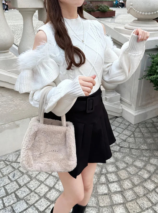 Japanese Sweet Winter Elegant Turtleneck Knitted Top Plush Ruffle Edge Splicing Off-shoulder Long-sleeved Rhombus Jumper Women
Japanese Sweet Winter Elegant Turtleneck Knitted Top Plush Ruffle Edge Splicing Off-shoulder Long-sleeved Rhombus Jumper Women