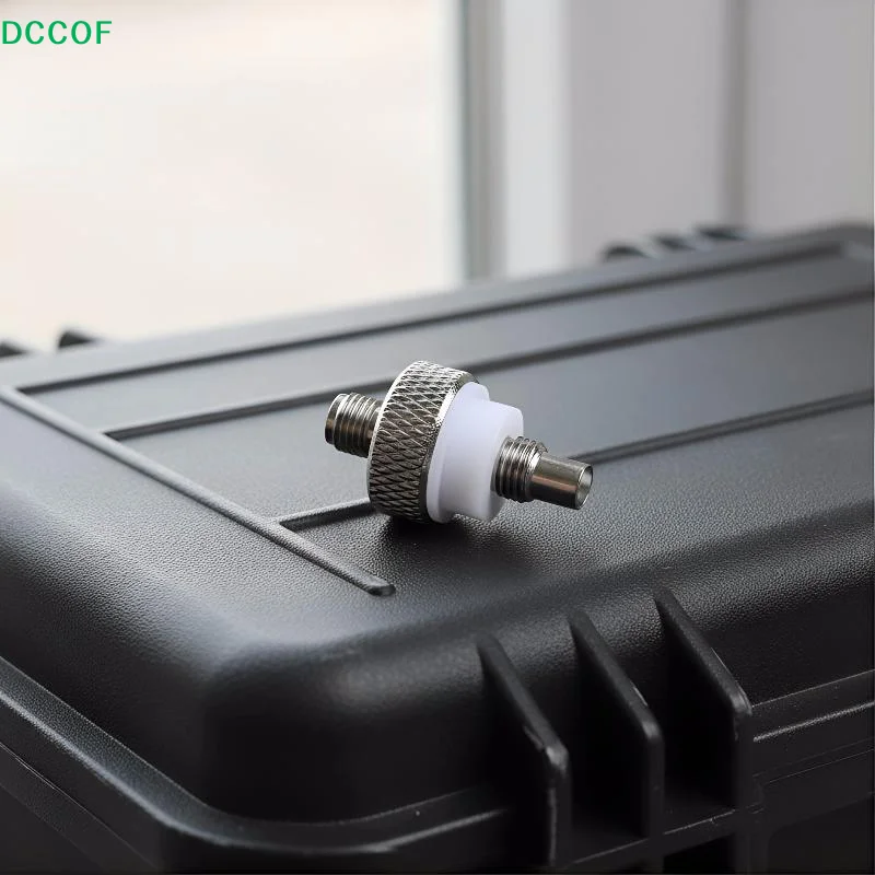 R7 Plug(Screw IN) TL000173A02 Change To SMA Female Walkie Talkie RF Antenna Adapter For Connection To External Antnena Equipment
R7 Plug(Screw IN) TL000173A02 Change To SMA Female Walkie Talkie RF Antenna Adapter For Connection To External Antnena Equipment