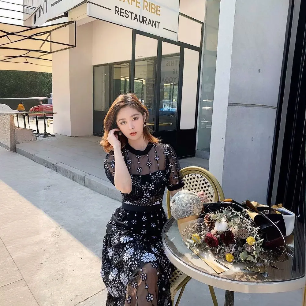 Coigarsam Summer New Street Style England Style Embroidery Short Sleeve Floral High Waist O-Neck Mesh Black Dresses 
Coigarsam Summer New Street Style England Style Embroidery Short Sleeve Floral High Waist O-Neck Mesh Black Dresses