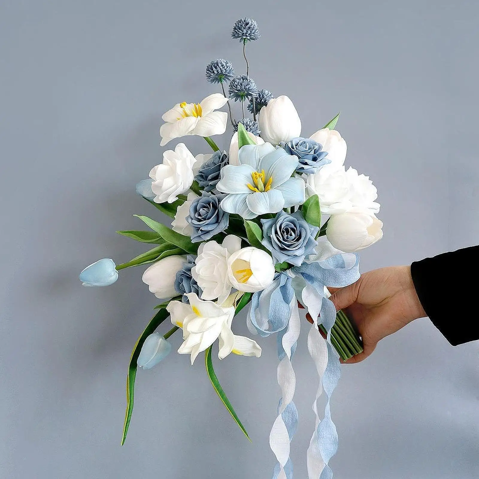 Wedding Bouquet for Bride Bridesmaid Artificial Flowers Elegant Decorative Bridal Bouquet for Bridal Shower Anniversary Decor
Wedding Bouquet for Bride Bridesmaid Artificial Flowers Elegant Decorative Bridal Bouquet for Bridal Shower Anniversary Decor