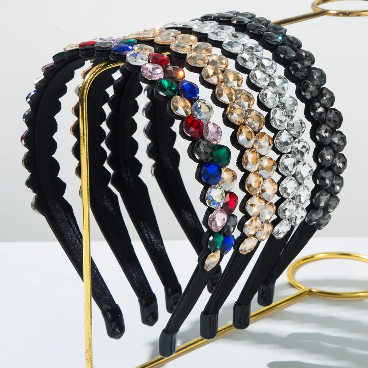 Fashion Trend Super Flash Glass Diamond Exquisite Double Row Full Headband Diamond Luxury High Quality Hair Accessories
Fashion Trend Super Flash Glass Diamond Exquisite Double Row Full Headband Diamond Luxury High Quality Hair Accessories