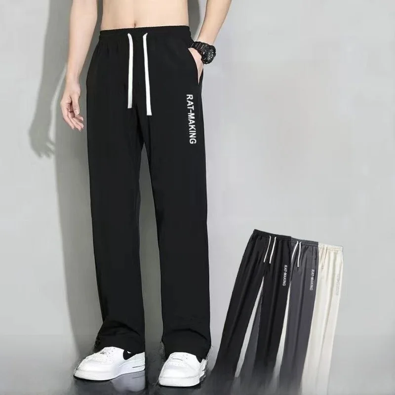 Летние повседневные свободные спортивные брюки из ледяного шелка, тонкие, прямого кроя, длинные, для мужчин, простые, стильные, больших размеров, легкие
Летние повседневные свободные спортивные брюки из ледяного шелка, тонкие, прямого кроя, длинные, для мужчин, простые, стильные, больших размеров, легкие