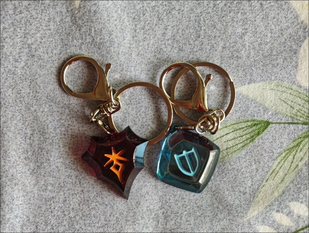 New Anime FF14 Dragon Knight Black Demon Soul Crystal Cosplay Pendant with Keychain
New Anime FF14 Dragon Knight Black Demon Soul Crystal Cosplay Pendant with Keychain