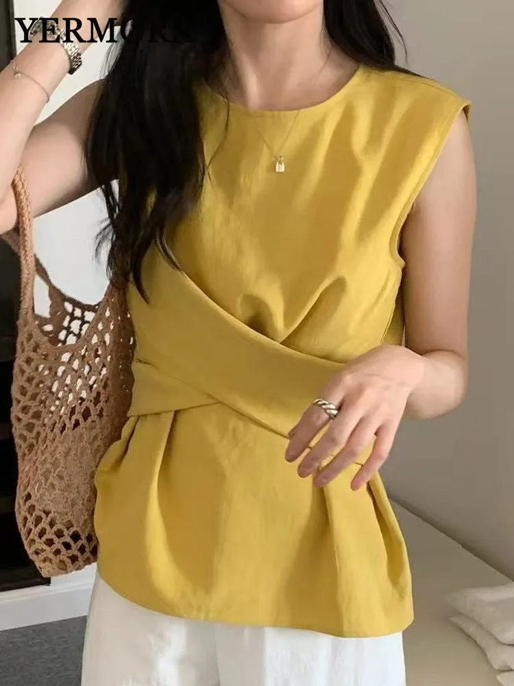 YERMORA Yellow Knot Bandage Bire Casual Vest For Women O-neck Sleeveless Loose New Shirt Fashion Tide Spring Summer 2025
YERMORA Yellow Knot Bandage Bire Casual Vest For Women O-neck Sleeveless Loose New Shirt Fashion Tide Spring Summer 2025