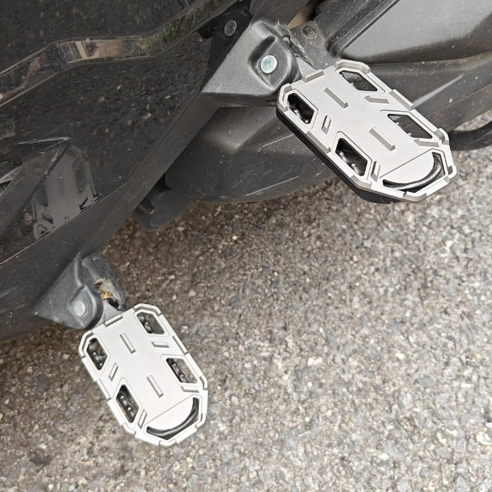 Motorcycle Rear Passenger Foot Pegs Anti Slip Replacement Parts for Zontes 368G Enhanced Stability Support
Motorcycle Rear Passenger Foot Pegs Anti Slip Replacement Parts for Zontes 368G Enhanced Stability Support