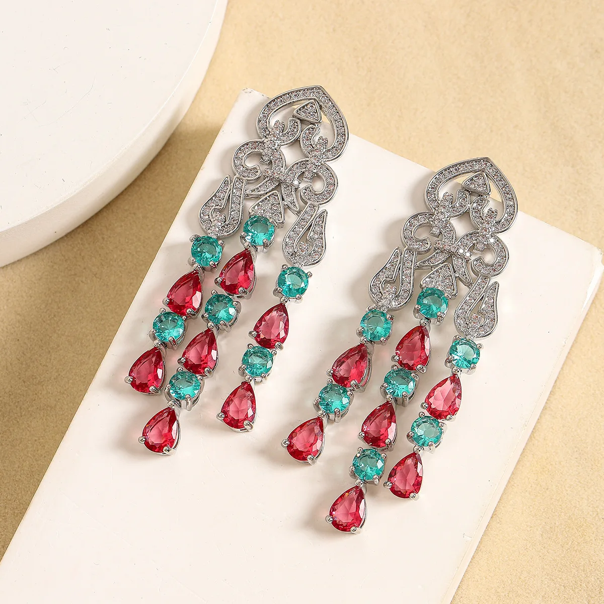 luxury earrings red blue waterdrop tassel pendant bohemian jewelry beach party women earrings gift dropshipping
luxury earrings red blue waterdrop tassel pendant bohemian jewelry beach party women earrings gift dropshipping