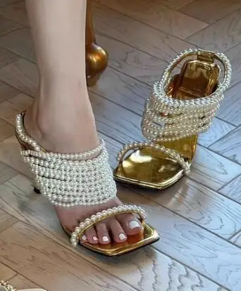 French Style Gold Sliver Pearl Beading Square Open Toe High Heel Mules Women Fashion One Line 10 CM Thin Heels Slippers Sandals
French Style Gold Sliver Pearl Beading Square Open Toe High Heel Mules Women Fashion One Line 10 CM Thin Heels Slippers Sandals