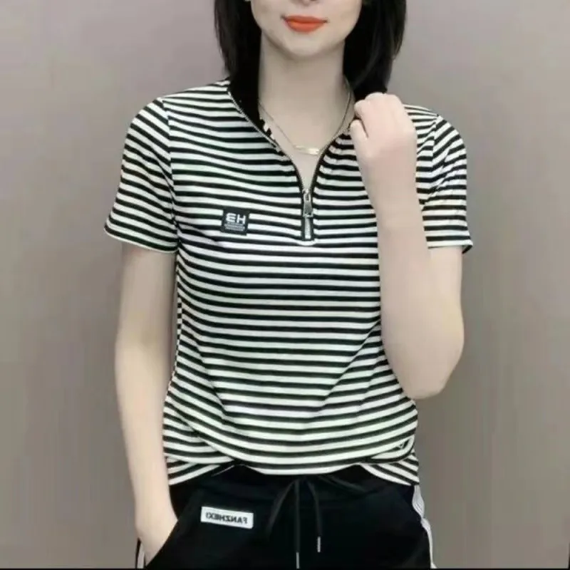 Fashionable Striped Short Sleeve Neck Women's T-shirt plus Size Summer Casual Wear Comfortable Fit Big Size Dresses
Fashionable Striped Short Sleeve Neck Women's T-shirt plus Size Summer Casual Wear Comfortable Fit Big Size Dresses