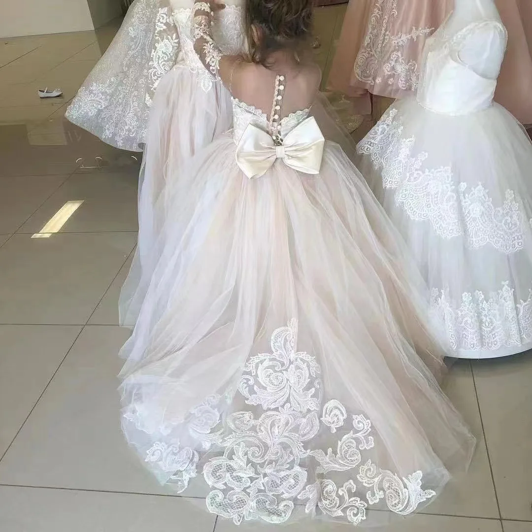 2025 New white lace elegant long sleeve wedding dress Flower Girl dress Birthday party little bridesmaid host catwalk dresses fo
2025 New white lace elegant long sleeve wedding dress Flower Girl dress Birthday party little bridesmaid host catwalk dresses fo