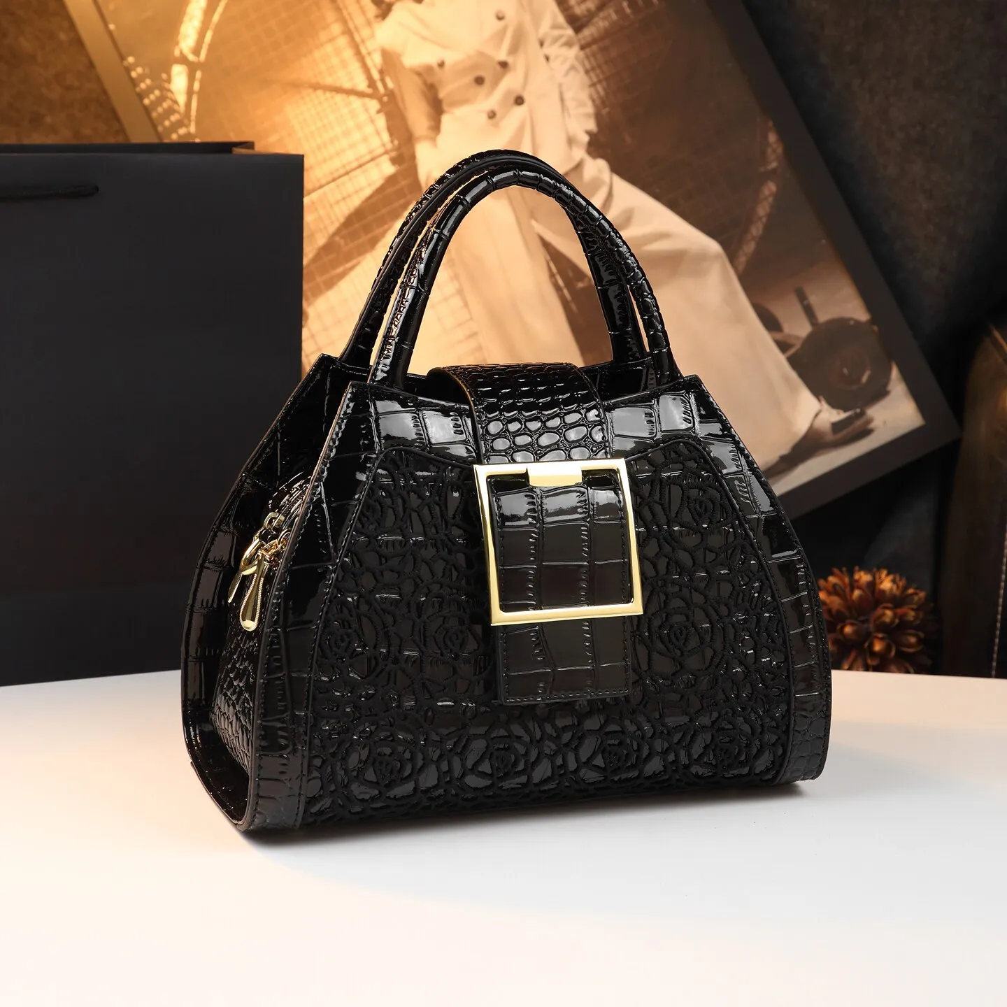 Crocodile Pattern Leather Lace Women's Bag Handbag 2026 New Shoulder Niche Messenger Bag All-Matching Fashion Mom Bags
Crocodile Pattern Leather Lace Women's Bag Handbag 2026 New Shoulder Niche Messenger Bag All-Matching Fashion Mom Bags