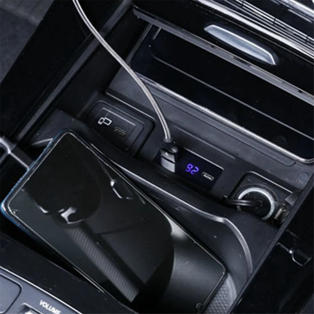 15W Car QI Wireless Charer Fast Charger Phone Charging Case for Mercedes Benz A 2019-2023 CLA GLB 2020-2023
15W Car QI Wireless Charer Fast Charger Phone Charging Case for Mercedes Benz A 2019-2023 CLA GLB 2020-2023