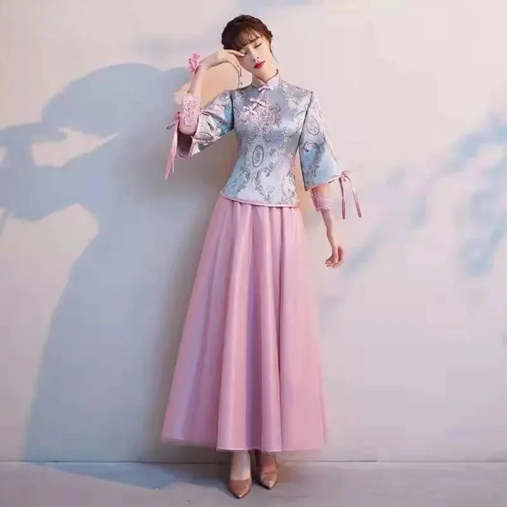 Women Collar Embroidered Chinese Traditional Clothes for Women Chinese Style Vintage Button Bridesmaid Wedidng Dress Cheongsam
Women Collar Embroidered Chinese Traditional Clothes for Women Chinese Style Vintage Button Bridesmaid Wedidng Dress Cheongsam